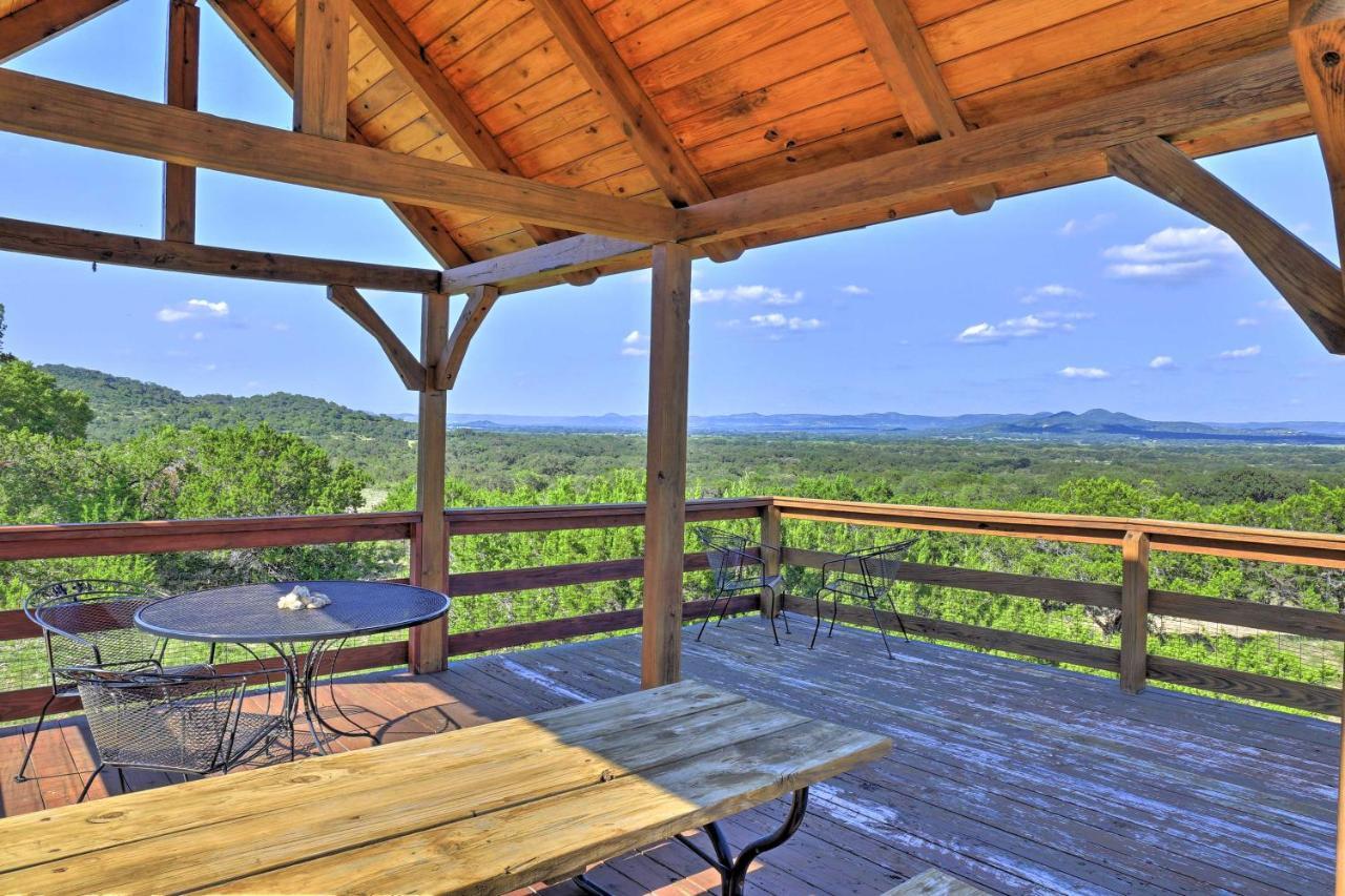 Quiet Utopia Cabin With Deck And Mountain Views! Exterior photo